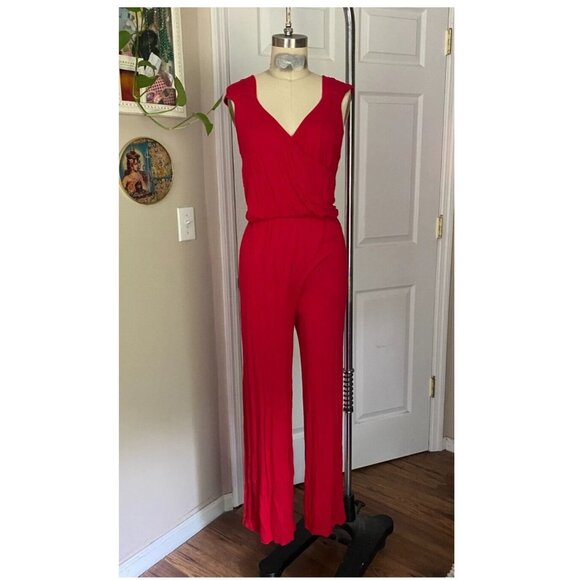 ROLLA COASTER Red Keyhole Open-Back stretch Cocktail JUMPSUIT Romper *SMALL* - Picture 1 of 7